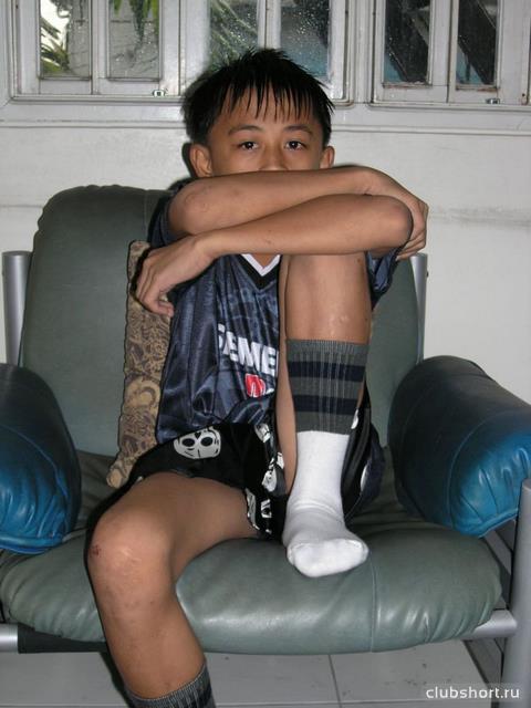 8353_asian-boys-in-shorts-ru-037.jpg